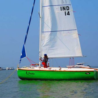 Sailing at Gateway of India, Mumbai (XS 63 Sailboat - 8 Seater)