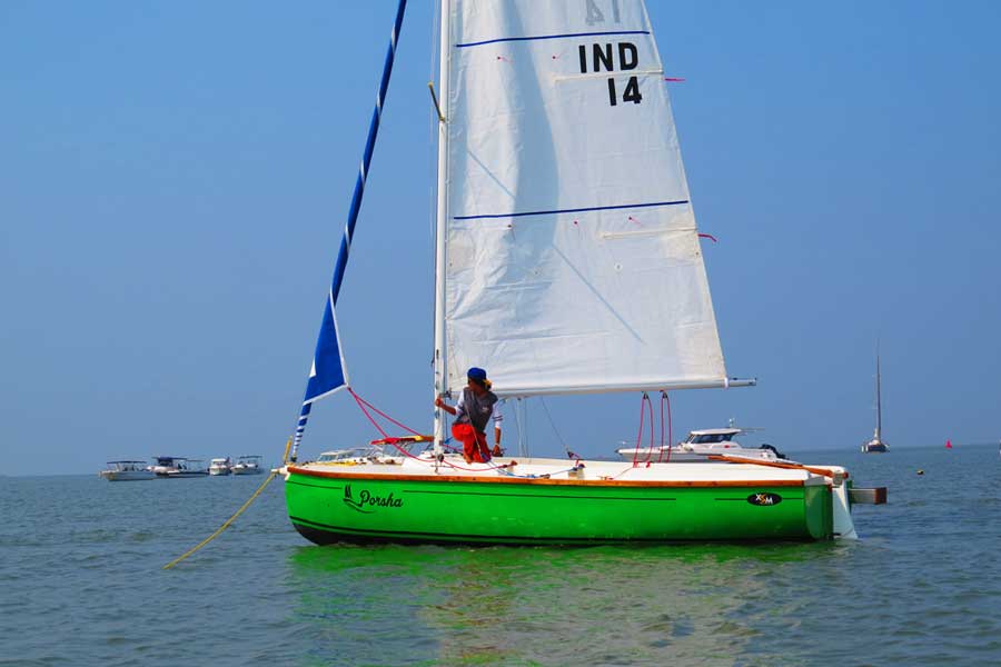Sailing at Gateway of India, Mumbai (XS 63 Sailboat - 8 Seater)