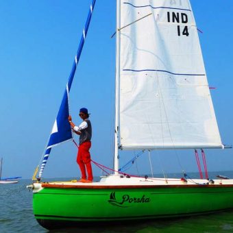 Sailing at Gateway of India, Mumbai (XS 63 Sailboat - 8 Seater)