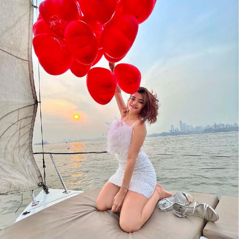 Rajvee Gandhi Leisurekart Sailing in Mumbai