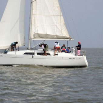 Hanse 325 Yacht - Sailing at Gateway of India, Mumbai