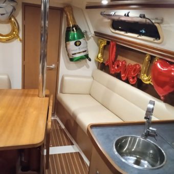 Hanse 325 Yacht - Sailing at Gateway of India, Mumbai