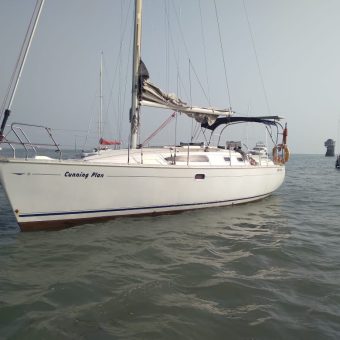 Jeanneau 34 Yacht Charter Mumbai 2