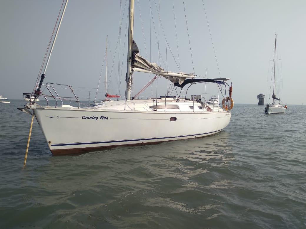 Jeanneau 34 Yacht Charter Mumbai 2