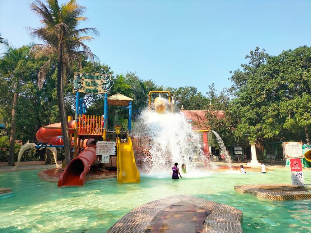 Things to Do in Mumbai, Water Kingdom, Borivali