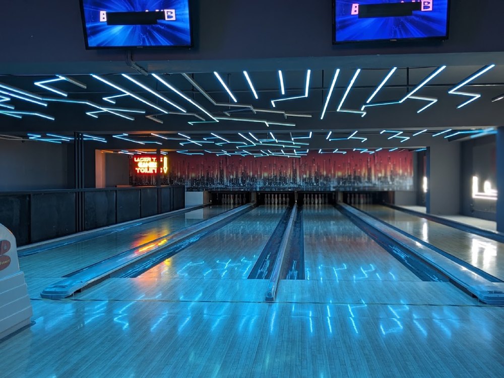 Bowling in Bangalore, The Grid Gaming Arena, New BEL Road RMV 2nd stage