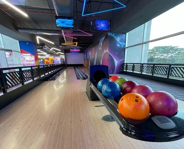 Bowling in Mumbai at LED, Growels Mall, Kandivali, Mumbai