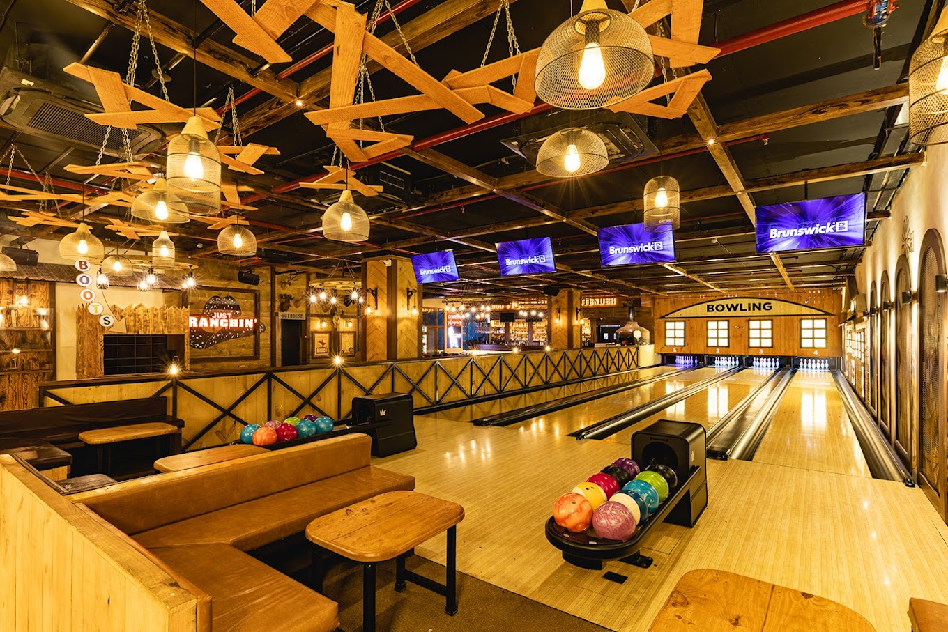 Bowling in Mumbai at The Game Ranch, Hiranandani, Powai, Mumbai