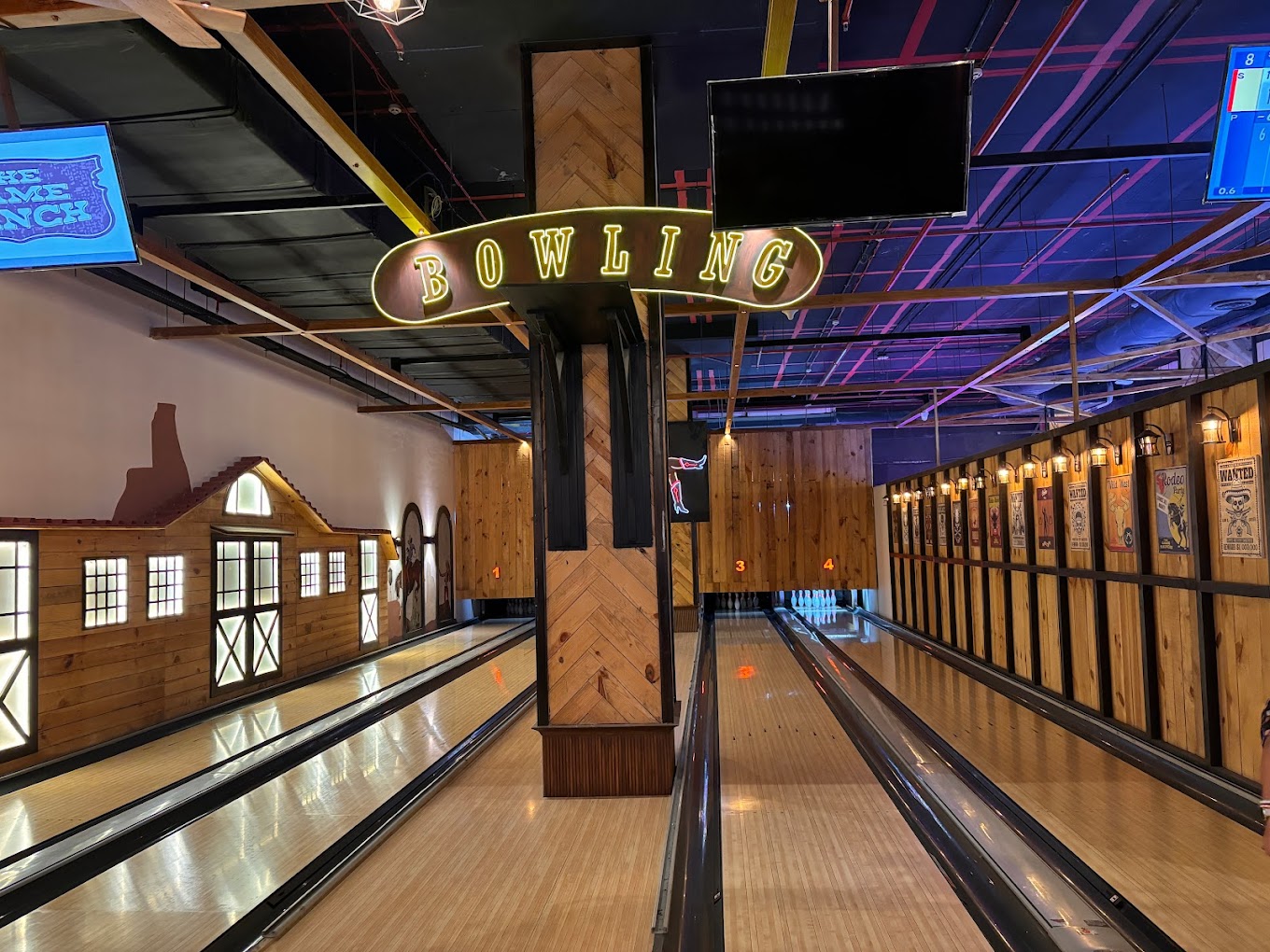 Bowling in Mumbai at The Game Ranch, Vasai, The Capital Mall, Nalasopara