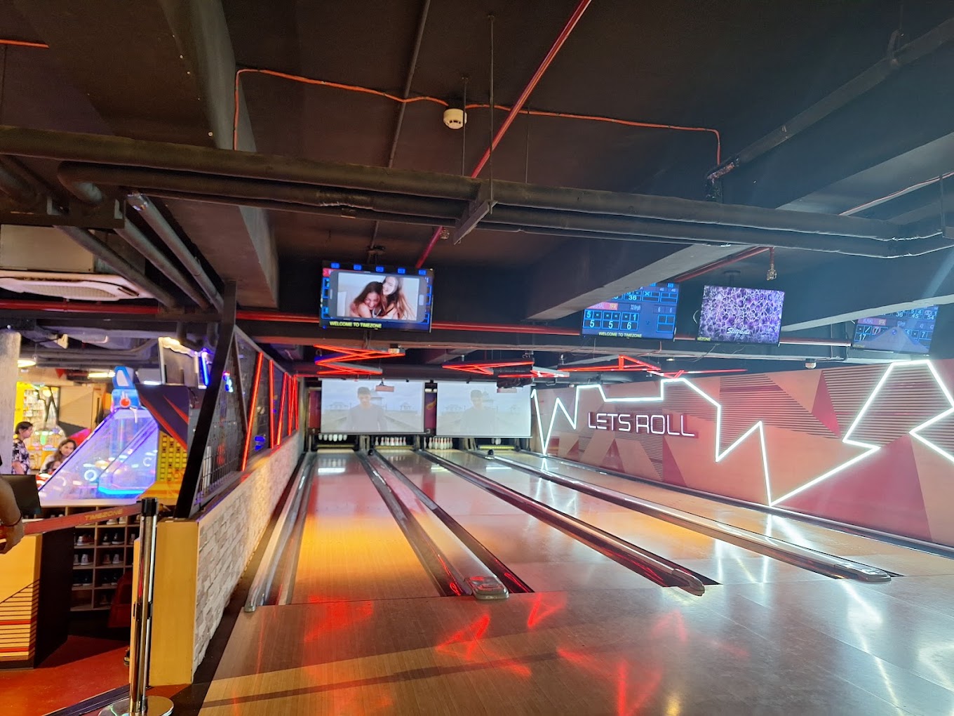 Bowling in Mumbai at Timezone Phoenix Palladium, Lower Parel, Mumbai