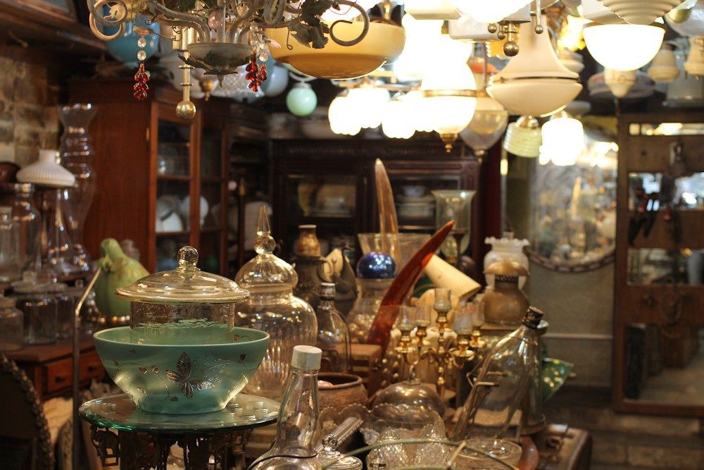Places to visit in Mumbai, Chor Bazaar, Mutton Street