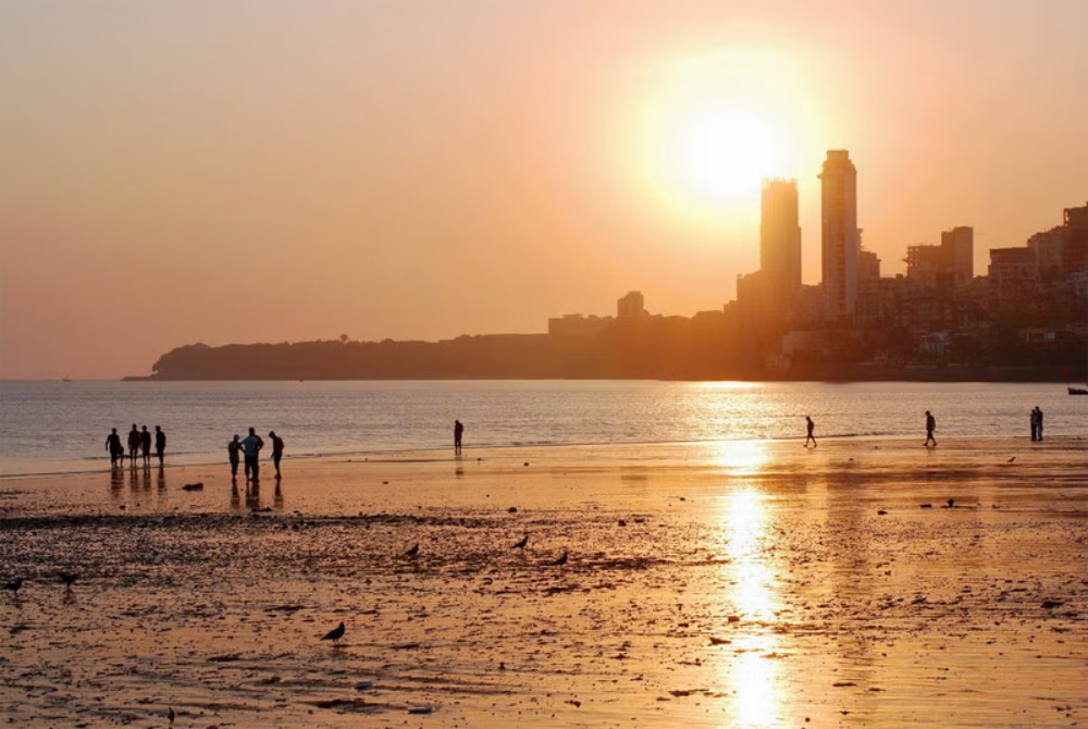 Places to visit in Mumbai, Girgaon Chowpatty