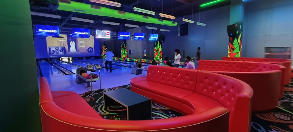 Bowling in Ahmedabad, FUNZONE, TRP Mall, Bopal