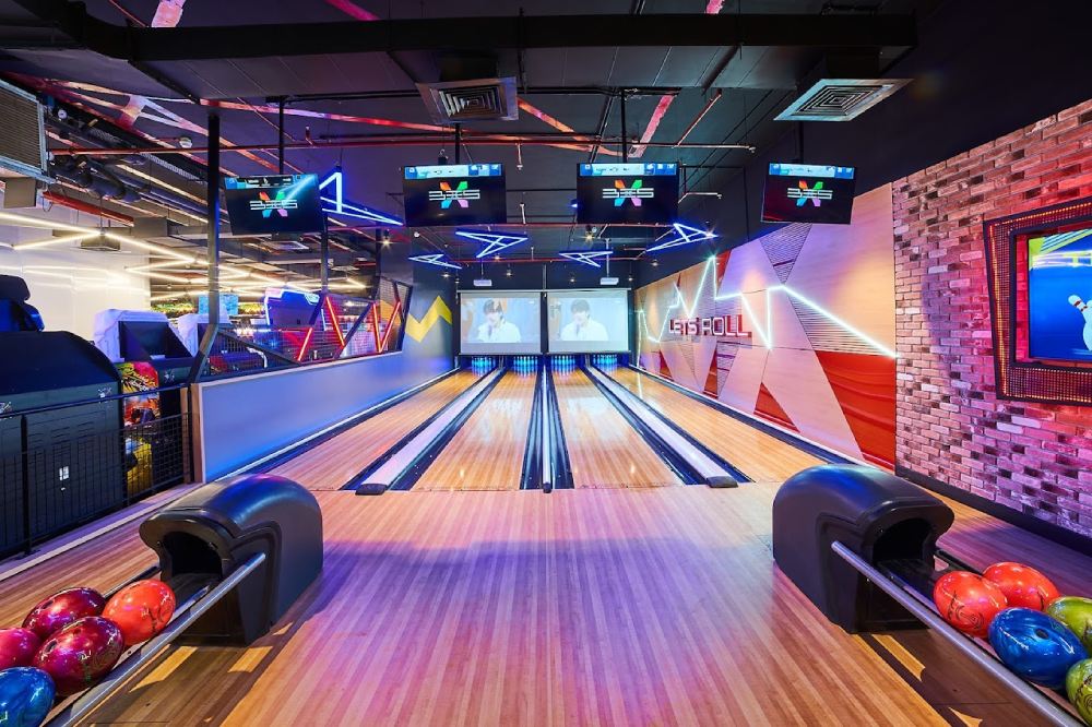 Bowling in Ahmedabad, Timezone, Palladium Mall, Thaltej