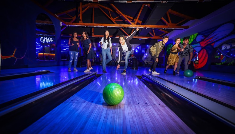Bowling in Pune, Smaaash, Amanora Mall, Hadapsar