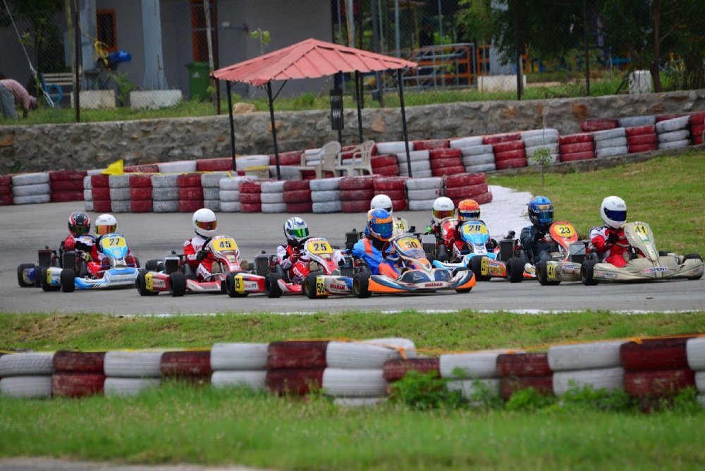 Go-Karting in Hyderabad, Chicane Circuit, Bommaraspet Village