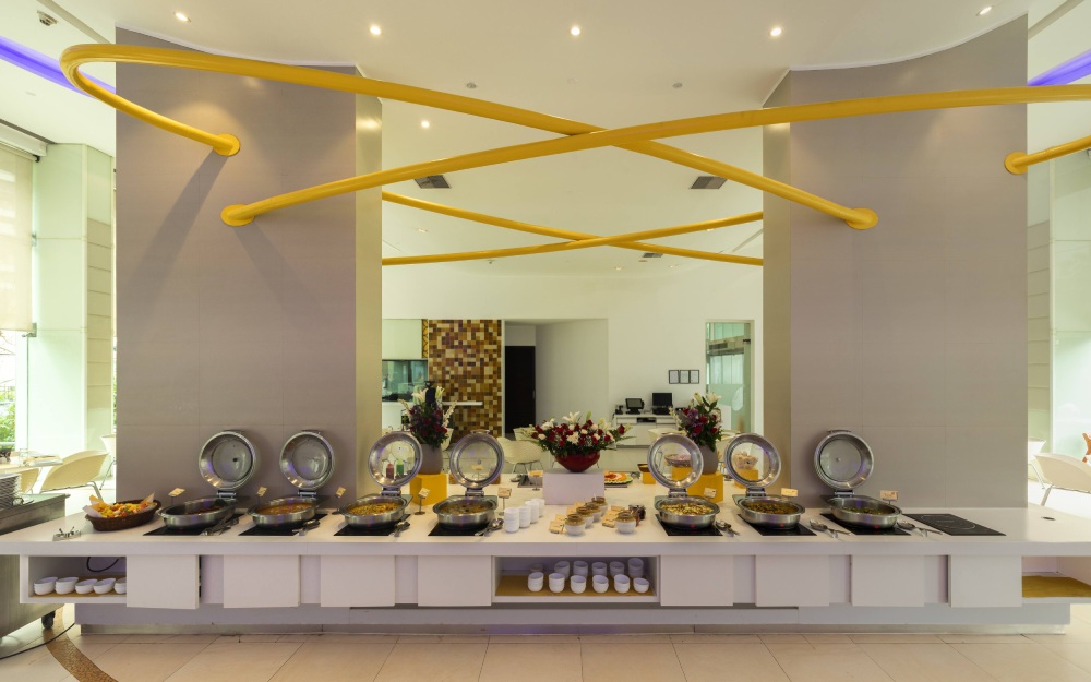 Buffet in Mumbai, Kohinoor Elite, Kirol Rd, Kurla West