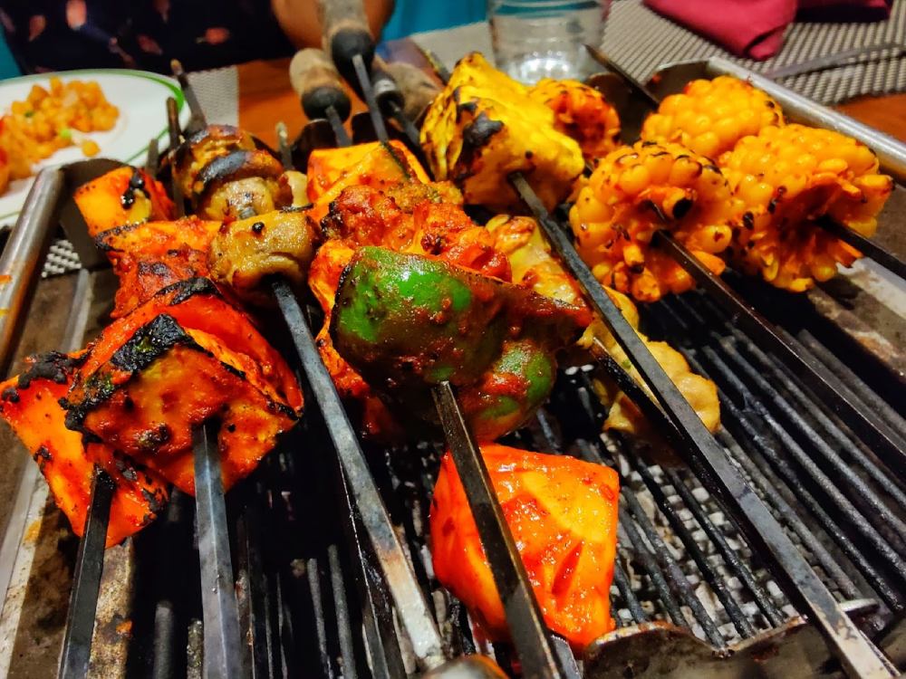Buffet in Mumbai, Lord of Bar-B-Que, Runwal Nagar, Thane West
