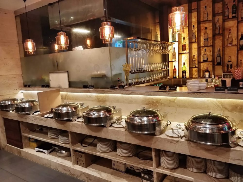 Buffet in Mumbai, Navya, The Regale by Tunga, Andheri East