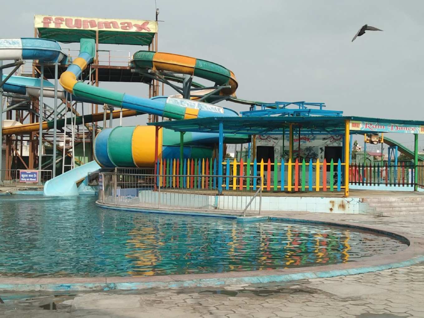 Water Parks in Delhi NCR, FFUNMAX ,Main Mathura Rd, Faridabad