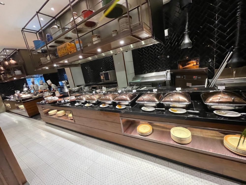 Buffet in Bangalore, The Trinity Square, Taj Hotel, Yellappa Garden