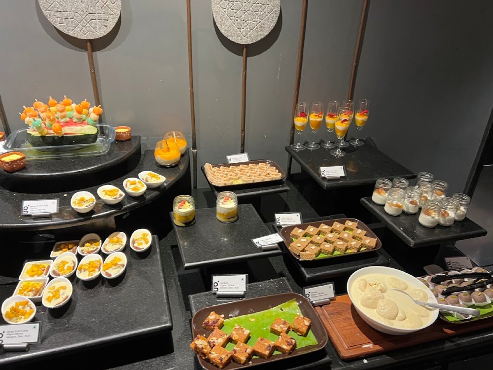 Buffet in Hyderabad, Once Upon A Time, Hotel GreenPark, Begumpet