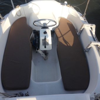 MacGregor 26 Sailboat Mumbai Exteriors 5