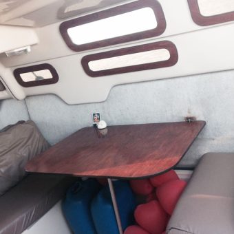 MacGregor 26 Sailboat Mumbai Interiors 3