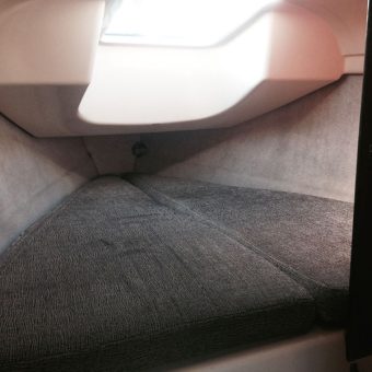 MacGregor 26 Sailboat Mumbai Interiors 4