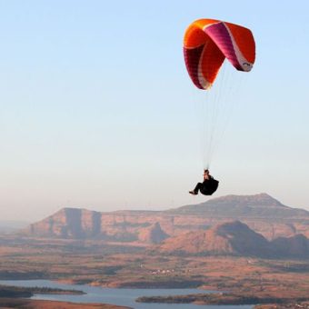 Paragliding in Kamshet