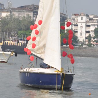 Sailing at Gateway of India Mumbai Seabird Sailboat Balloon Decoration