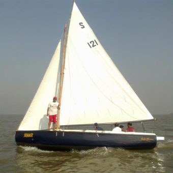 Sailing in Mumbai at Gateway of India Seabird Sailboat