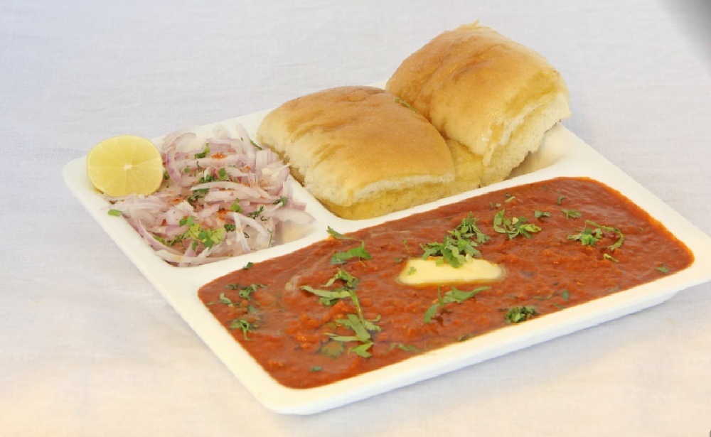 Best street food places in Mumbai, Amar Juice Centre, Vile Parle