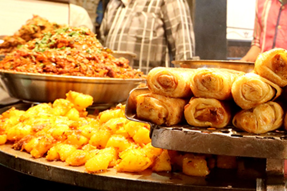 Best street food places in Mumbai, Khau galli Street Food, Fort