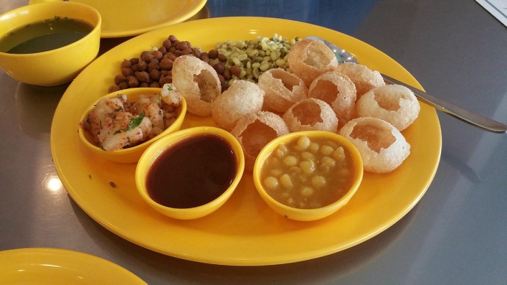 Best street food places in Mumbai, Swati Snacks, Tardeo