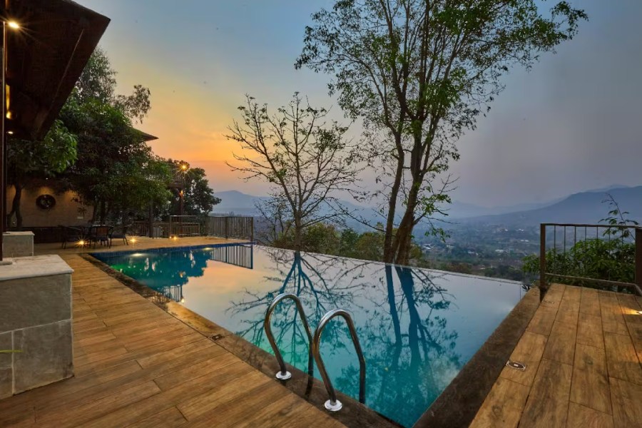 Mrudugandh Villa, Mulshi, Pune, Infinity pool villa near Lonavala