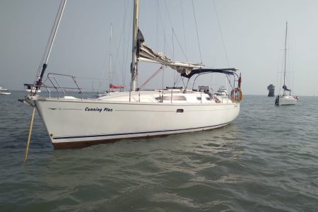 Jeanneau 34 Yacht Charter Mumbai 2