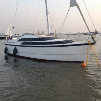 MacGregor 26 Sailboat on Charter in Mumbai