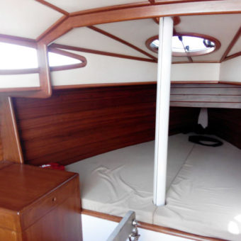 Cabin Sailboat JJ 22 Mumbai