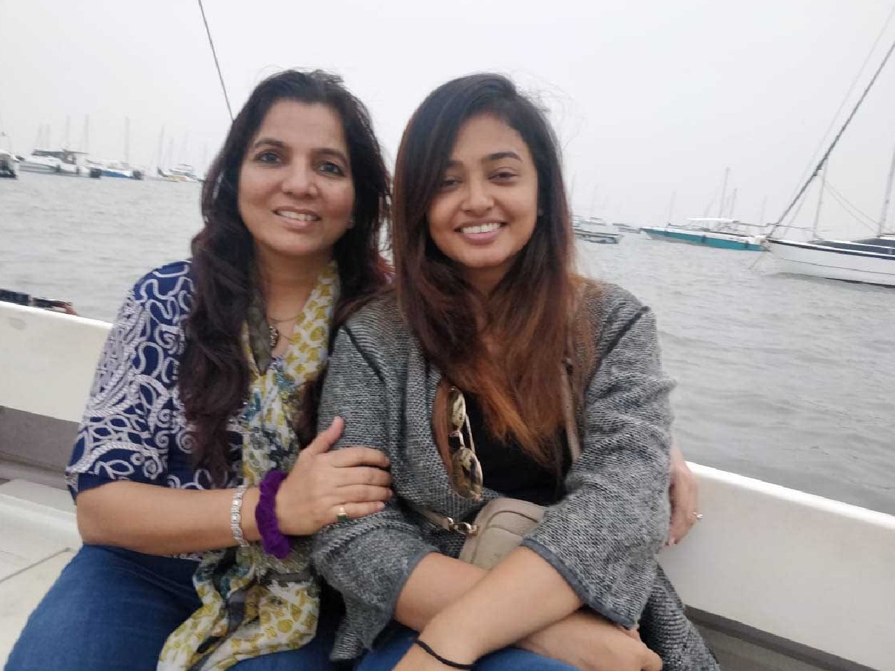 Sailing at Gateway of India