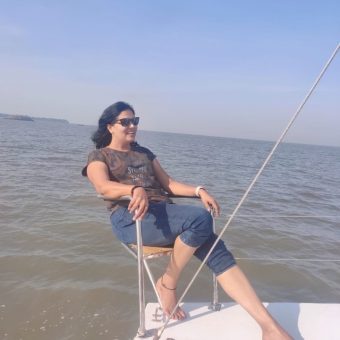 VG 30 Yacht - Sailing at Gateway of India Mumbai