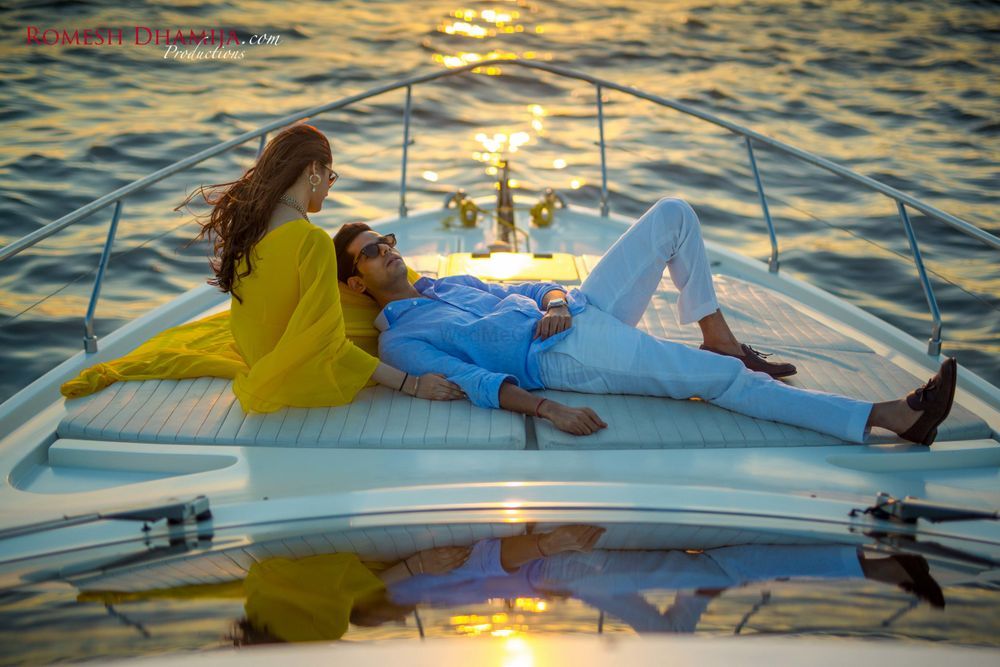 yacht pre wedding photoshoot