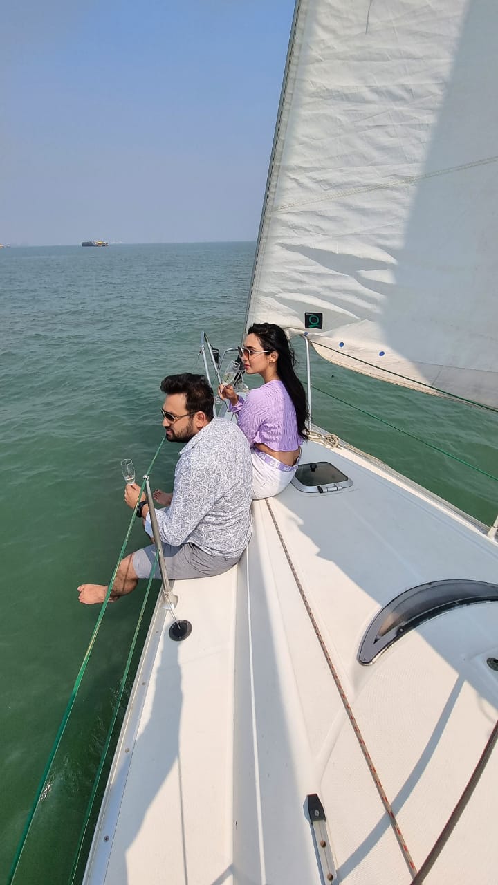 luxury yacht rental mumbai