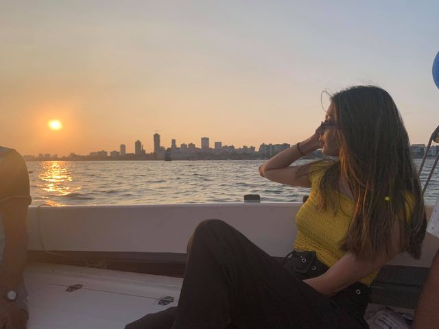 Sunset Sailing in Mumbai at Gateway of India