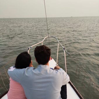 Krisha Dhamecha's Review for Sailing at Gateway of India, Mumbai (J24 Sailboat)