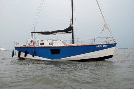 JSR 32 Yacht – Sailing at Gateway of India, Mumbai