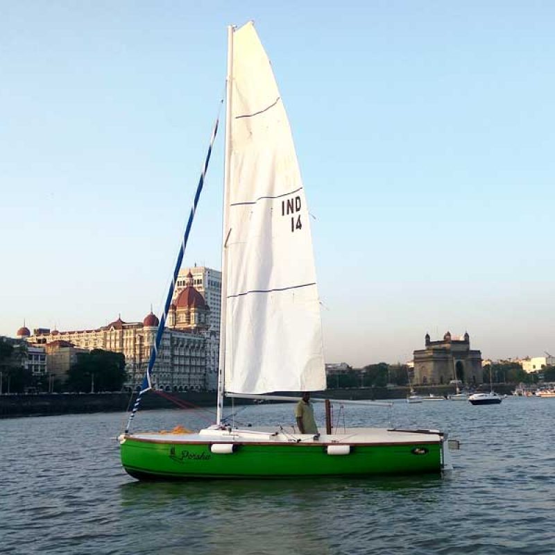 Sailing at Gateway of India, Mumbai (XS 63 Sailboat - 8 Seater)