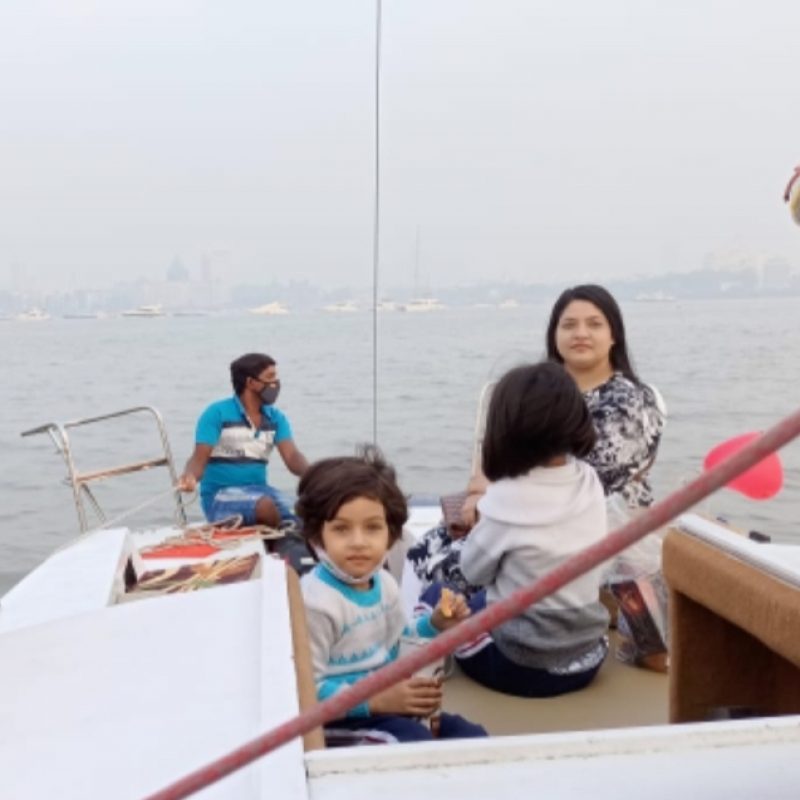 VG 30 Yacht - Sailing at Gateway of India Mumbai