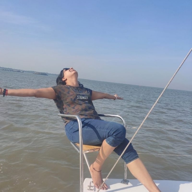 VG 30 Yacht - Sailing at Gateway of India Mumbai
