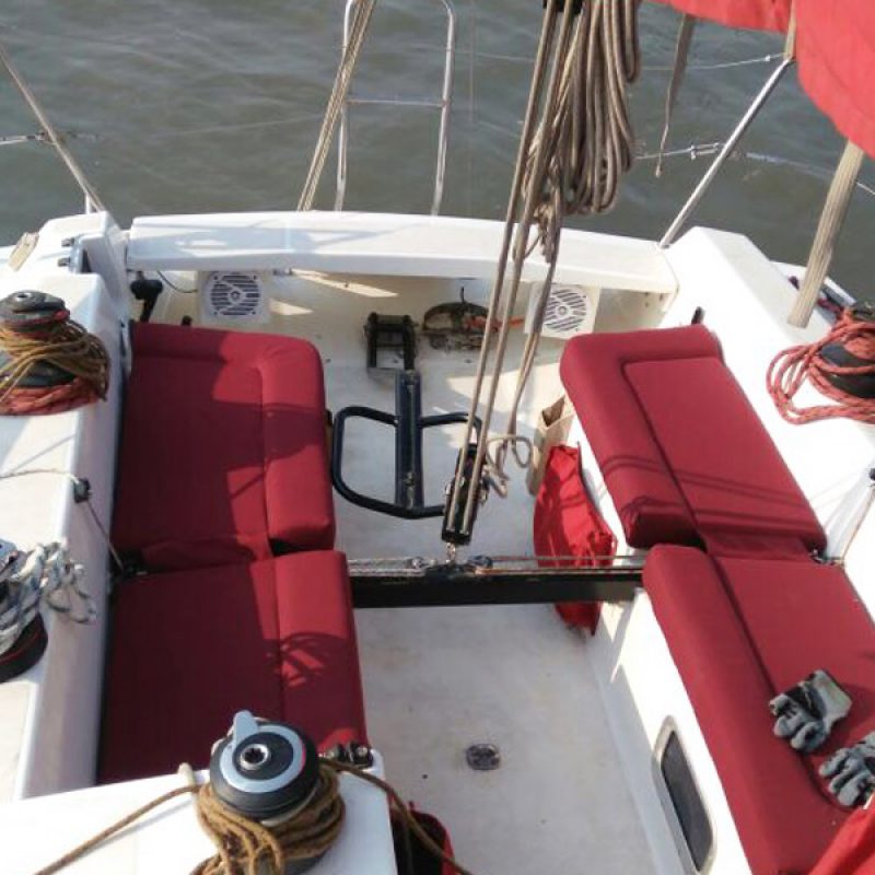 X 372 Yacht Mumbai Gateway of India